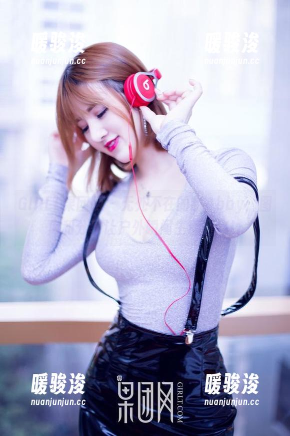 GIRLT果团网 - 无处不在的甜Abby：图库和分享让户外瞬间生动起来！