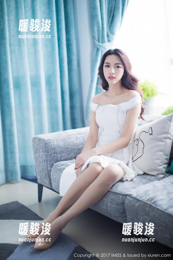 IMiss爱蜜社-Angela小热巴 IMiss爱蜜社 - Angela小热巴的美腿在原图里若隐若现,图片的魅力就藏在那一瞬的温柔之中。