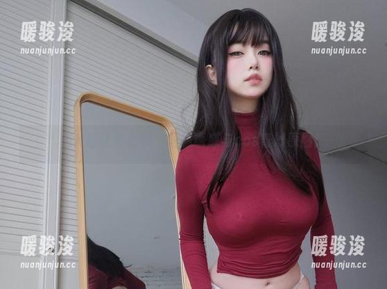 当K酱化身秘书，丝袜诱惑与cos奇妙原图！