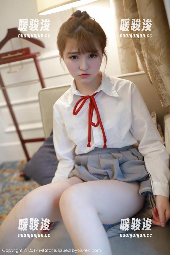 MFStar模范学院-李雅柔182CM MFStar模范学院 - 李雅柔182CM的裤里丝合集–让人不自觉想靠近的每一帧