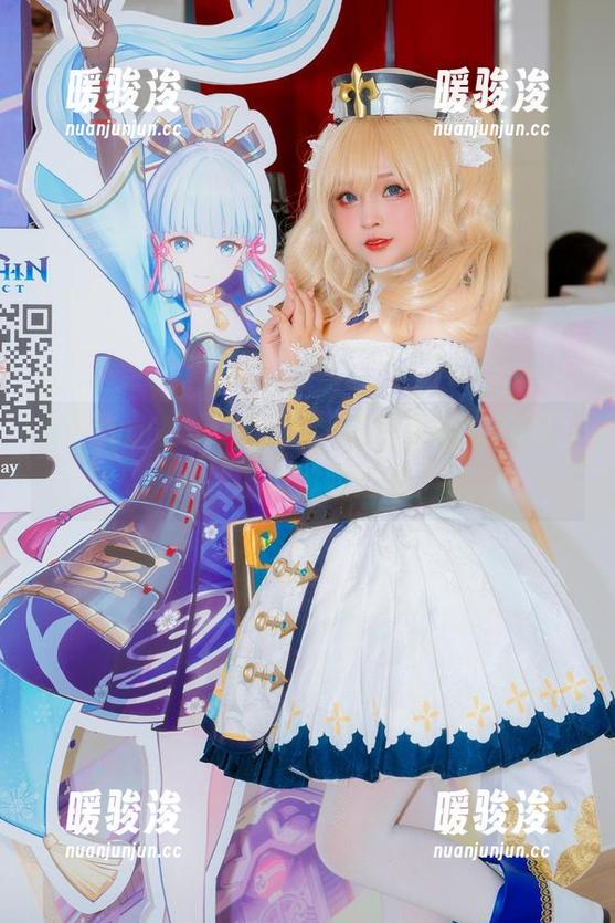 为SayoMomo的约尔·福杰套图打call，画面感瞬间拉满