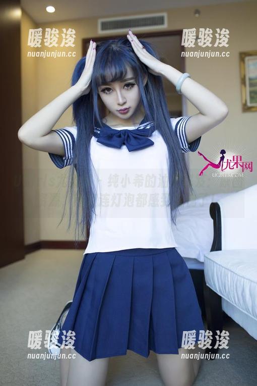 UGirls尤果网 - 纯小希的油亮秘笈：原图资源，简直连灯泡都感到羞愧了！