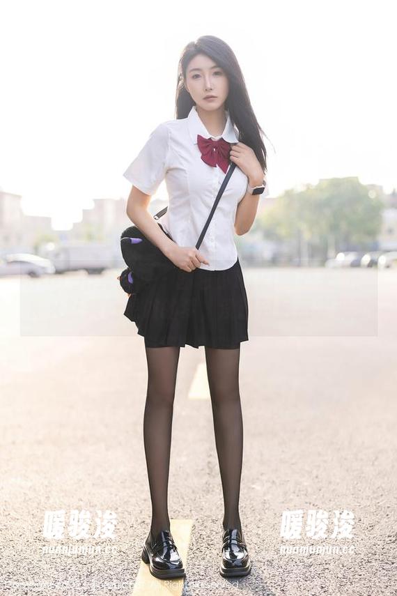 Xiuren秀人网-小Kiki Xiuren秀人网 - 图包小Kiki睡衣来袭:长久以来最想做的梦,没想到居然实现了
