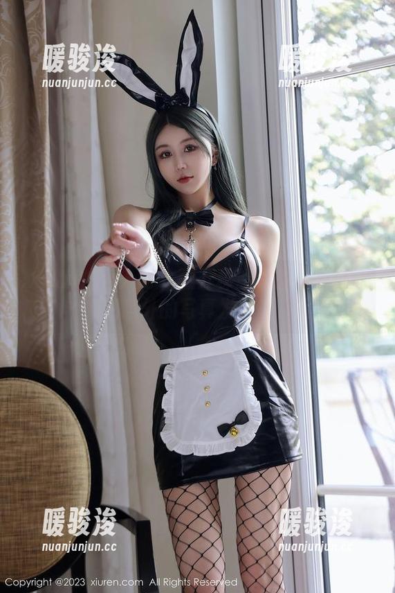 Xiuren秀人网 - 翻开林悠悠的双马尾蟊意外的写真发现馆