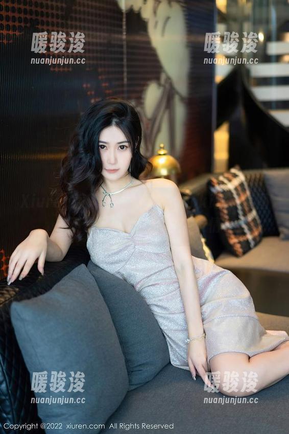 Xiuren秀人网 - 林文文yooki女友套图，才不是你以为的那种“友情”！