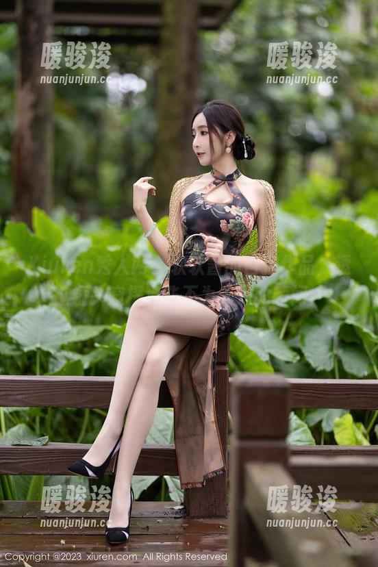 Xiuren秀人网 - 软软酱的自拍作品，透过镜头窥探那些不为人知的瞬间！