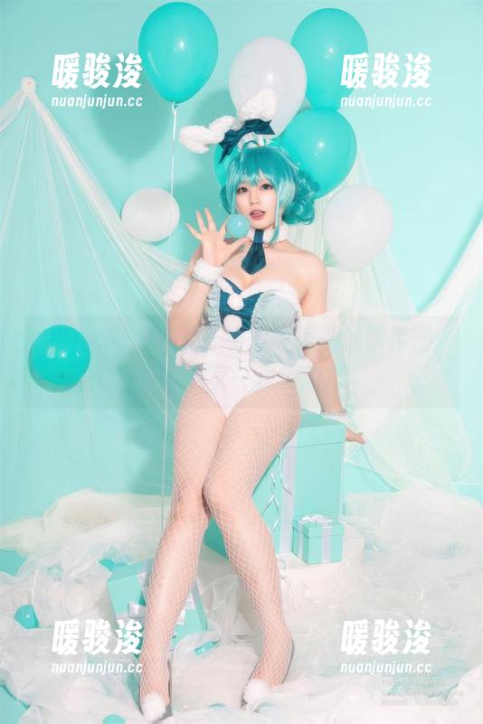 nyako喵子大魔王和她的美腿最新套图，时尚界又一次震撼！