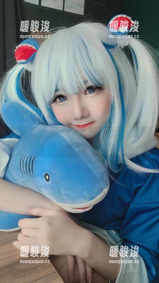 sally多啦雪的写真图包：芙莉莲的每一帧都像在诉说一个秘密…