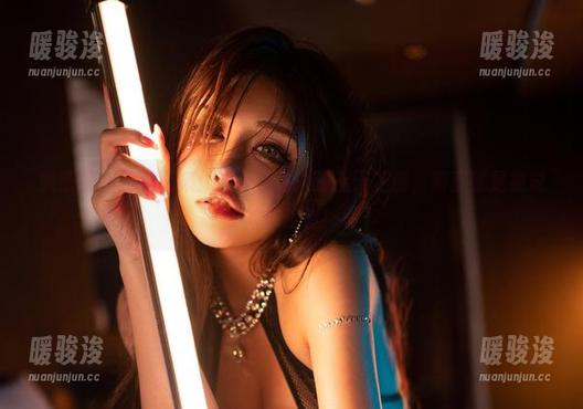 于芷晴 微密圈 - 精选图集:当夜色撩人遇上于芷晴,简直就是视觉的佼佼者!