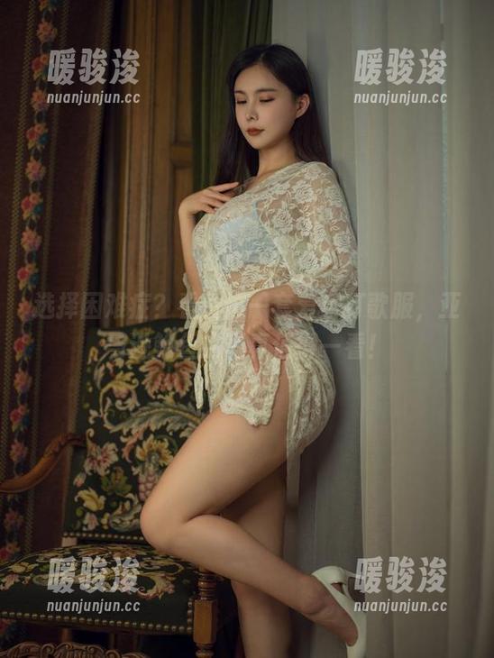 选择困难症？看看这一套爱宕打歌服，亚马逊鲶鱼的写真值得一看！