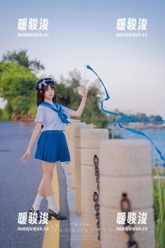 咬一口兔娘 咬一口兔娘的牛仔裤:精选图库告诉你哪些搭配才是“真香”