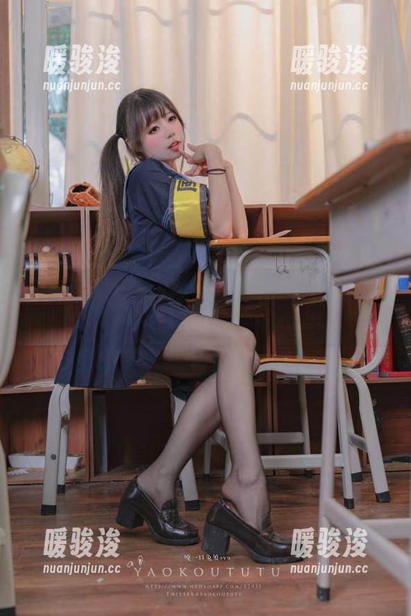 咬一口兔娘在无圣光中重温初恋的味道，原图让人忍不住想多看几眼！