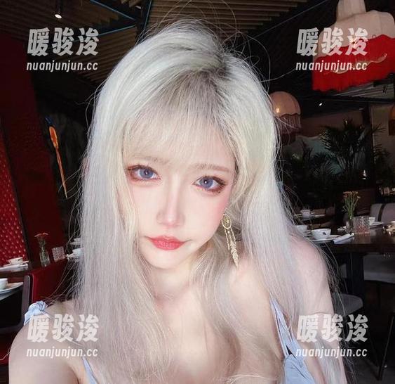 裤里丝揭秘：啾小妍Deer的私藏照片合集，让你欲罢不能
