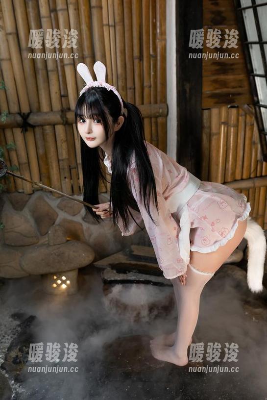 失眠小宁的蕾丝福利：看她如何玩转每一寸