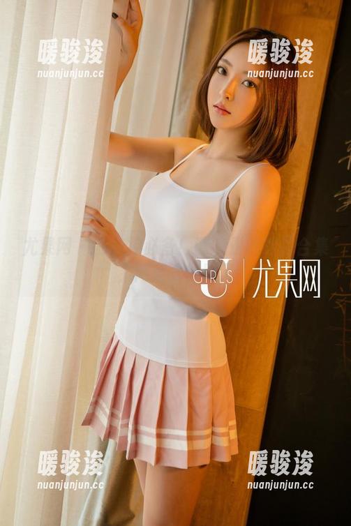 尤果网 - 棉袜控必备！谭晓彤的抓拍合集，简直太舒服了