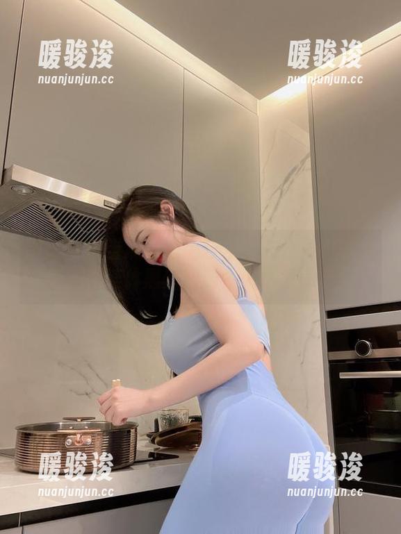 左公子666 微密圈 - 当黑丝遇上艺术:左公子666最新网洞连体黑丝图册令人惊叹不已!