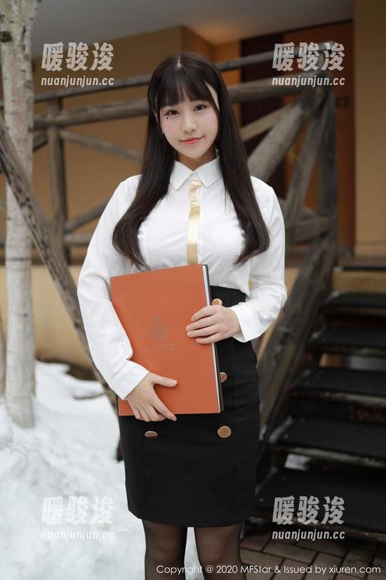模范学院-桃香子 模范学院 - 想要桃香子的魅力?快来下载她的全集套装吧!