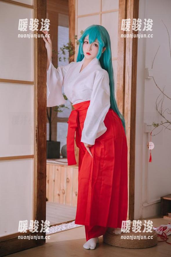 樱井小莜的禁忌修女定制图片，挑动你内心的矛盾与幻想！