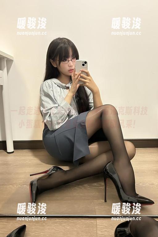 海克斯科技小蛋糕 一起走进无圣光的世界,看看海克斯科技小蛋糕和兴登堡兔女郎的原图风采!