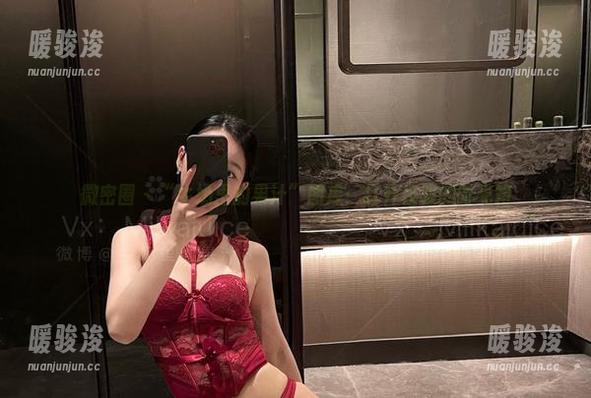 牛奶里的果汁 微密圈 - “牛奶里的果汁”图库:打开校服的时光箱