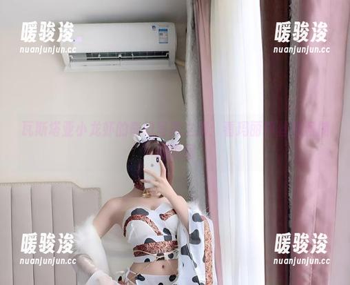 瓦斯塔亚小龙虾的奇幻写真之旅：看玛丽萝丝如何捕捉瞬间
