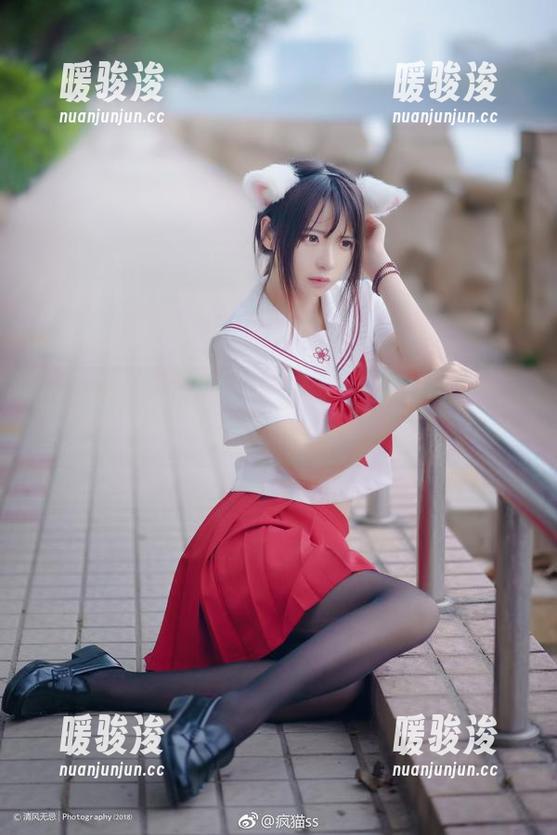 疯猫ss 黑色JK制服派对:疯猫ss在原图里与海浪纵情欢唱!