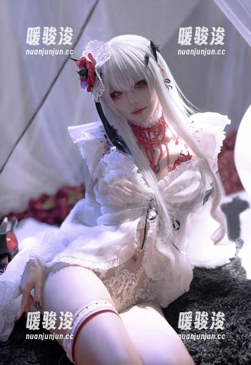 百合欧皇子的女仆写真，图片中那一瞬间让人心动不已