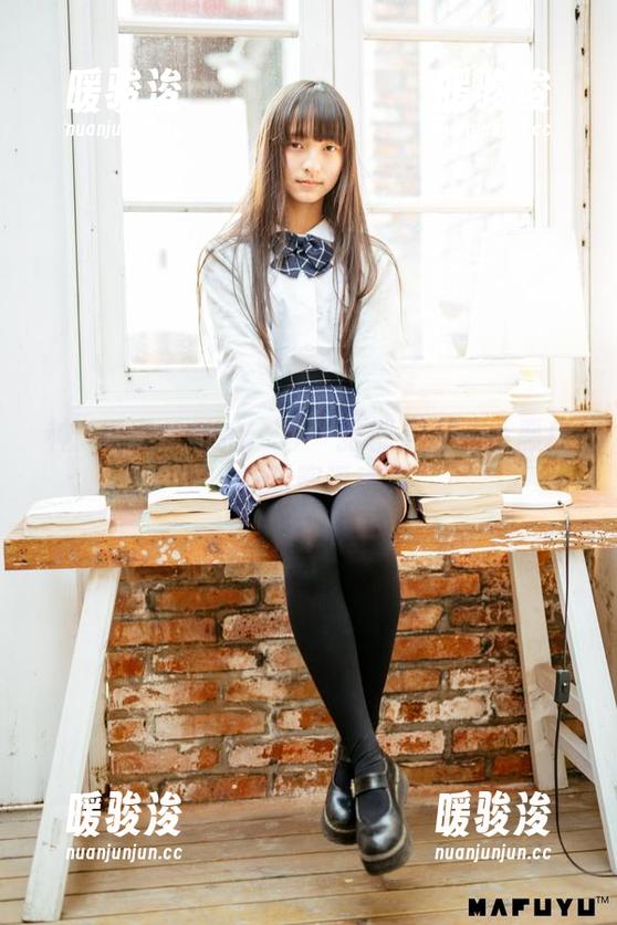 神楽坂真冬 神楽坂真冬私拍:每一张都是裤袜小恶魔的甜蜜诱惑