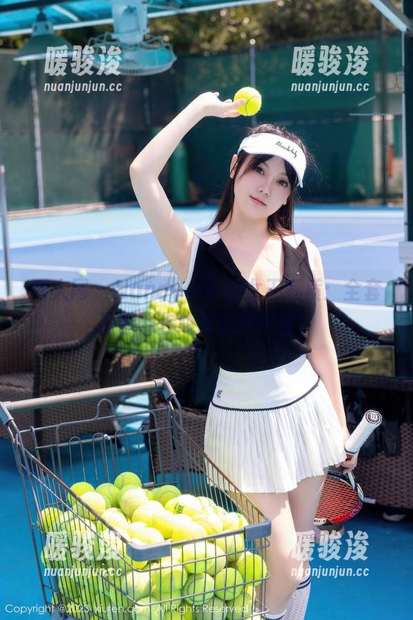 秀人网-Nancy小姿 秀人网 - Nancy小姿的女王气质:全套原图带你领略别样风情!
