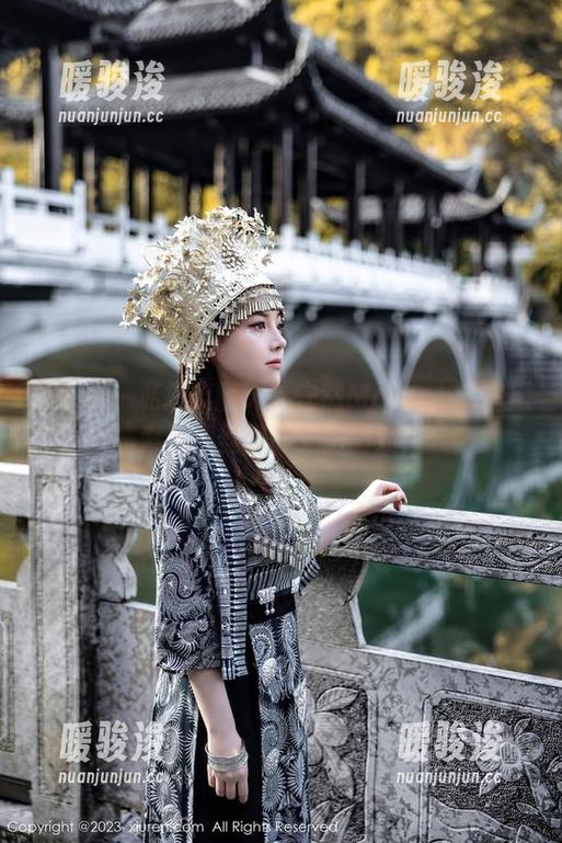 秀人网-安然Maleah 秀人网 - 私拍爽翻天!安然Maleah带你探索裤里丝里的光影游戏!