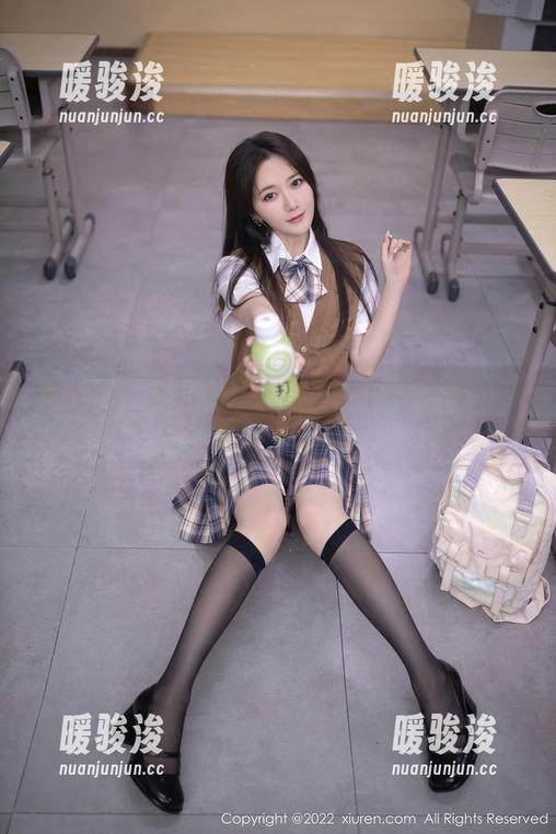秀人网-黄乐然 秀人网 - 黄乐然双人写真,下载之前小心心脏受不了哦。