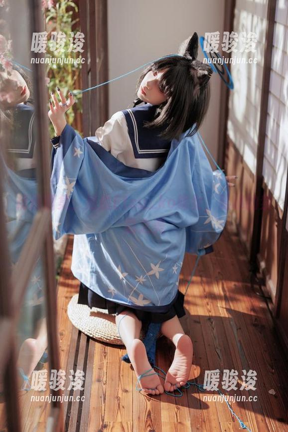 纸悦Etsu_ko 精选图集:纸悦Etsu_ko修女,隐秘的禁忌之美