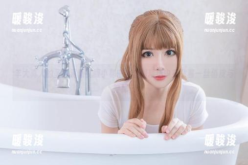 羊大真人的圣路易斯礼服小秘密，套图精选中夹杂着一丝俏皮与神秘～