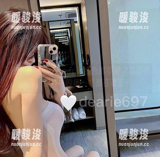 脸红Dearie 微密圈 - 脸红Dearie红色绑带限定最新作品,照片中的每一寸都在诱惑?