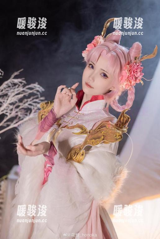 花兮_honoka的旗袍小宇宙：作品集更新，仿佛《千与千寻》里的神秘花园！