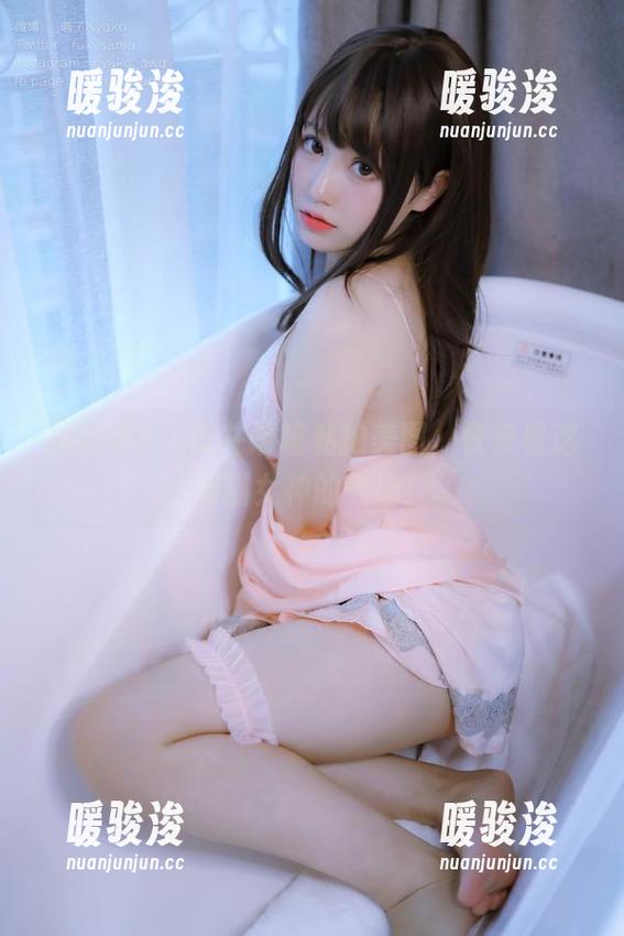 荒井喵喵 旗袍本B:荒井喵喵私拍美图,快来看这波猫女神的气场!