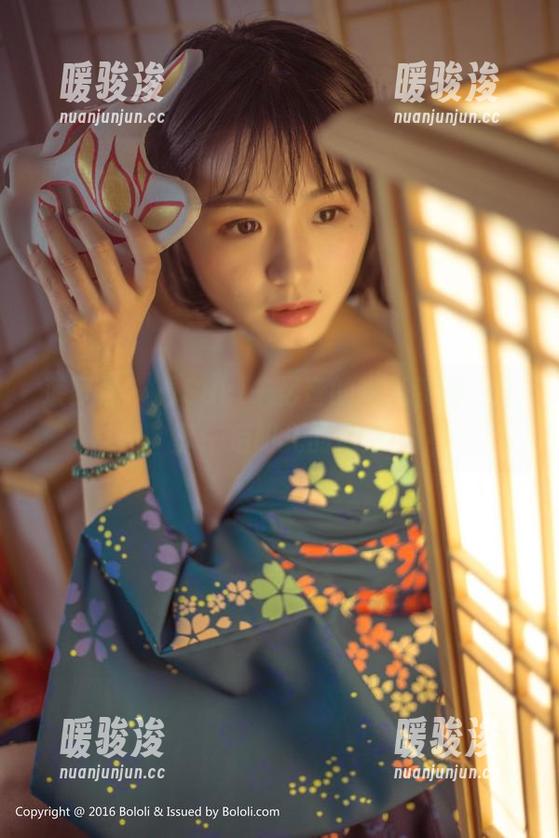 菠萝社 - 看Suki朱忆音的写真新图，分享午后阳光的惬意