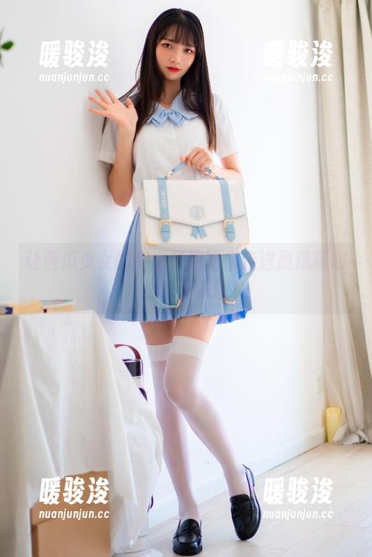 西瓜少女 让西瓜少女的高清瞬间陪你走进凤凰新村,快来下载吧!