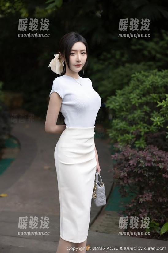 语画界 - 程程程眼镜资源：在镜框里，闪烁着小心思