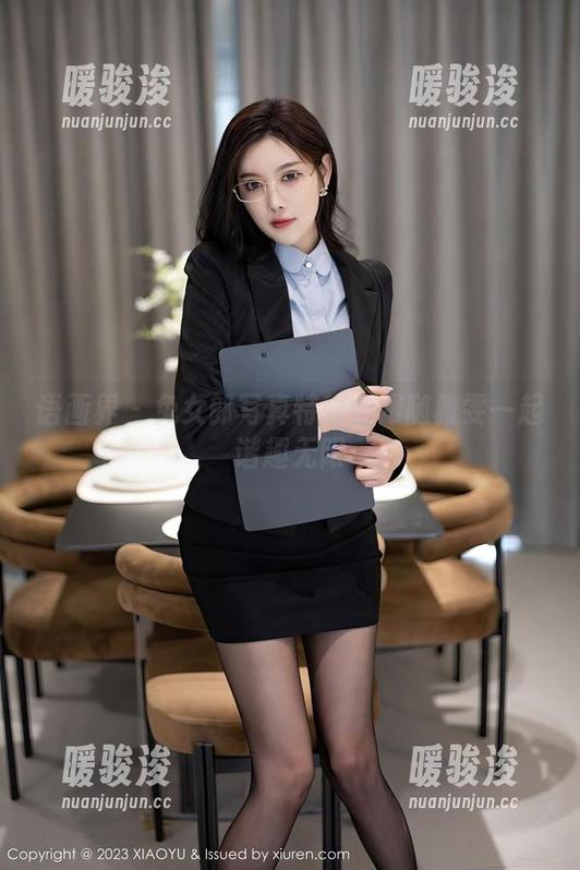 语画界-雅雯 语画界 - 兔女郎写真特辑:跟随雅雯一起谐趣无限