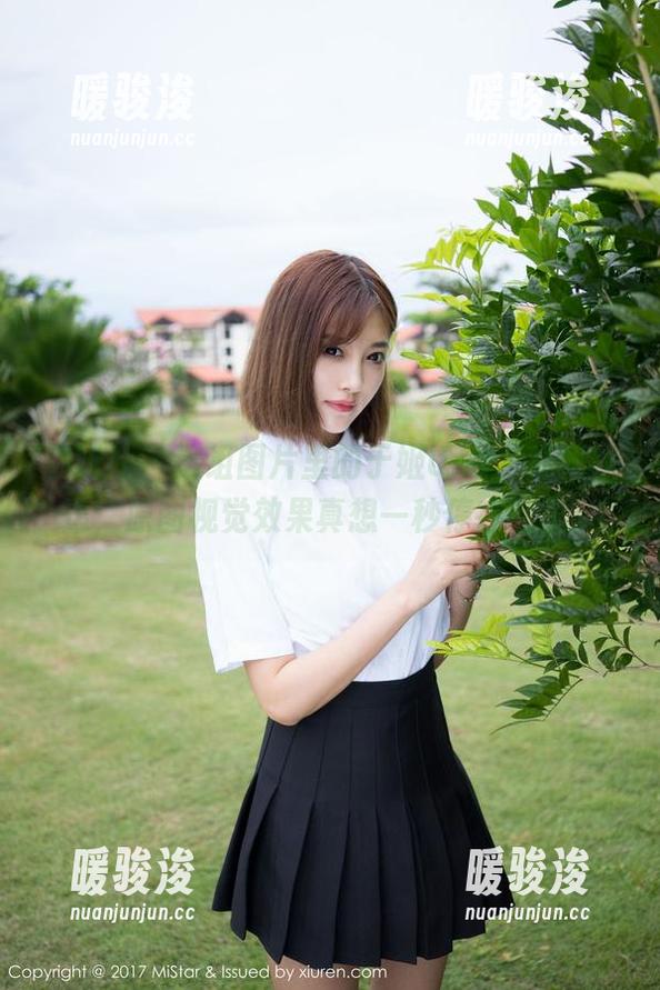 魅妍社-于姬Una 魅妍社 - 这组图片里的于姬Una,红裙飘逸,原图视觉效果真想一秒停在这里。