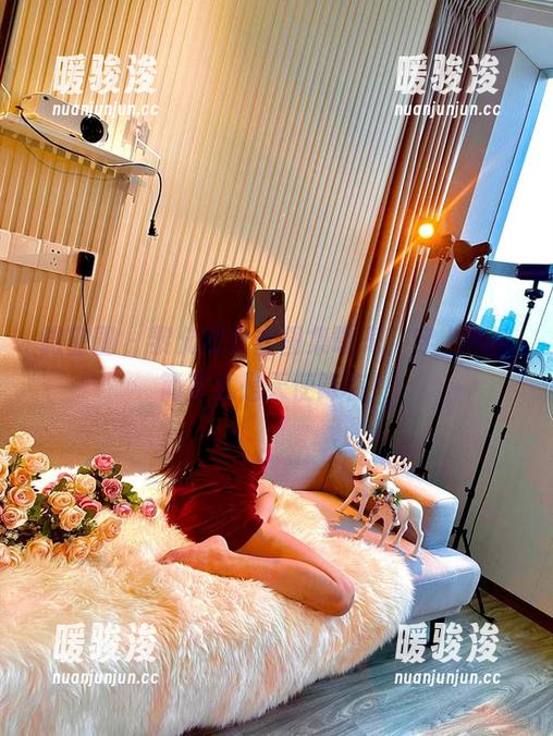 微密圈 - 黎允熙全套图集曝光，穿上棉袜简直就是天使降临！